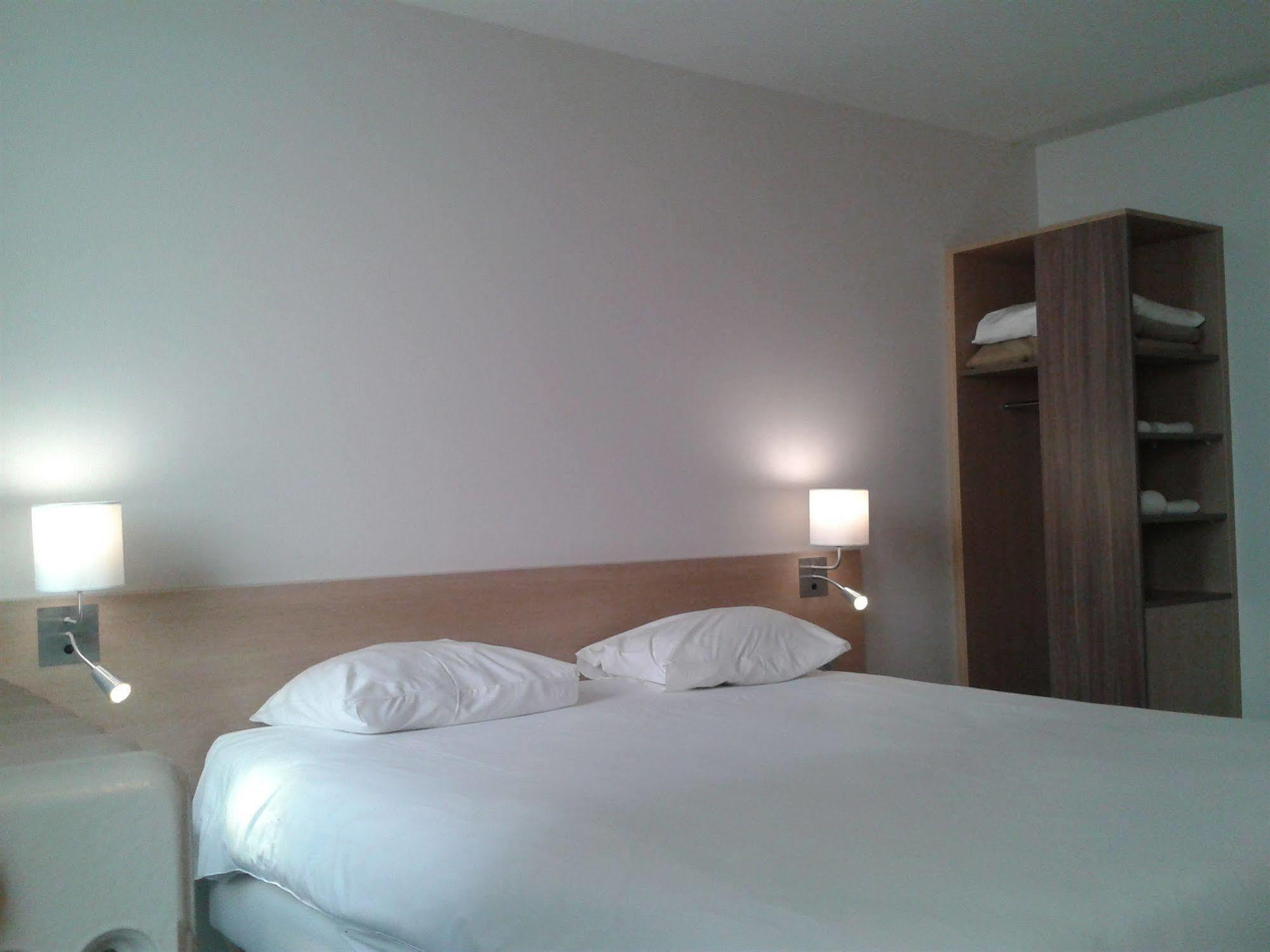Brit Hotel Macon Centre Gare エクステリア 写真